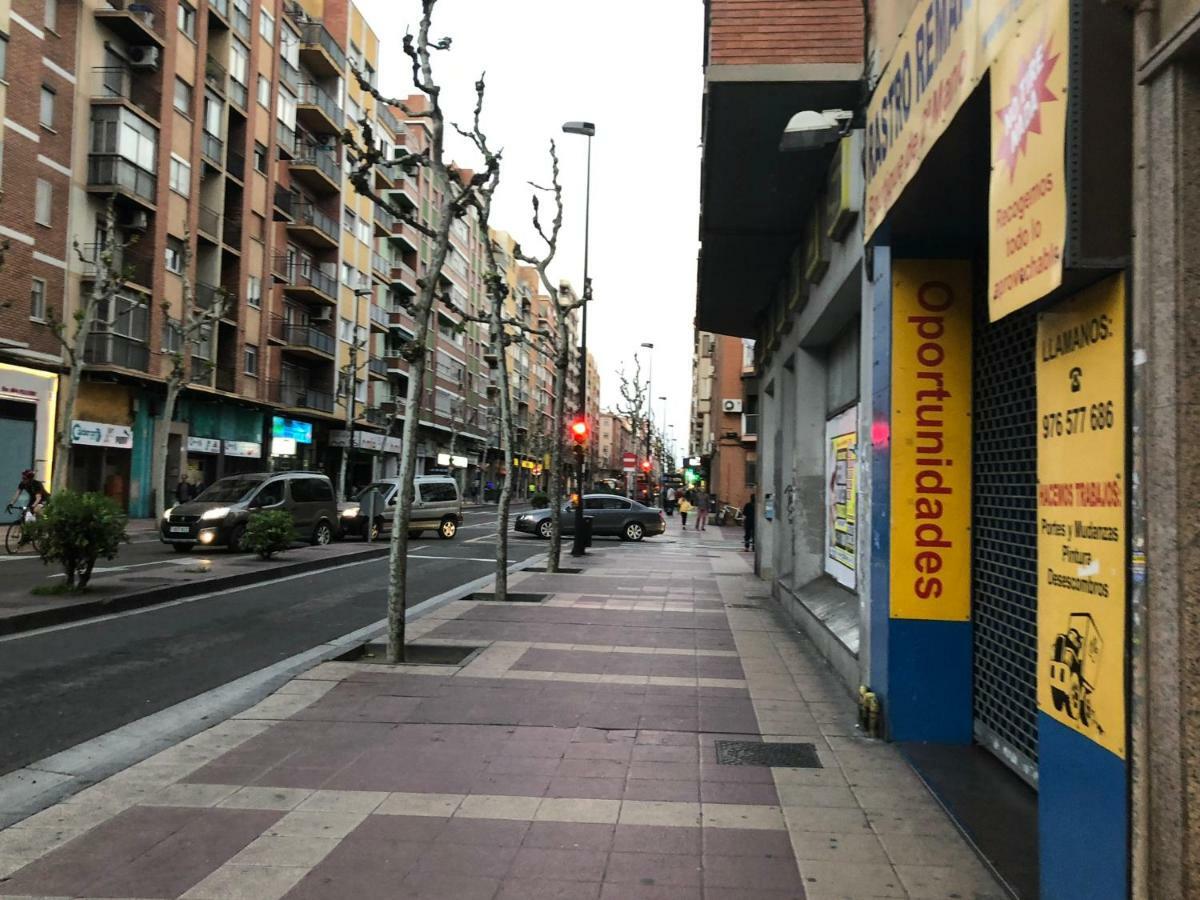 Piso Avenida De Madrid Apartment Zaragoza Exterior photo