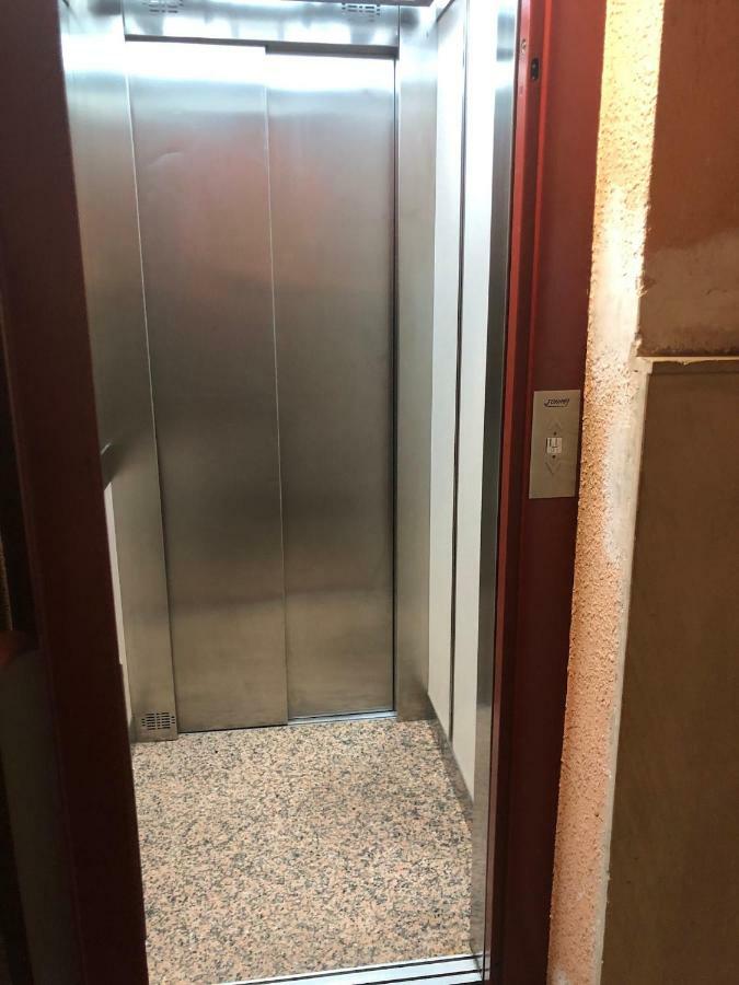Piso Avenida De Madrid Apartment Zaragoza Exterior photo